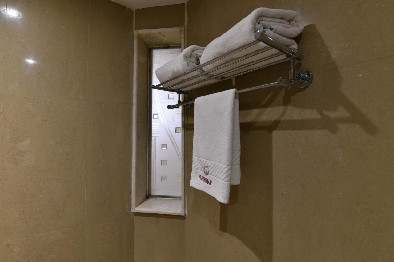 Pla Krishna Inn Tiruchirappalli Dış mekan fotoğraf