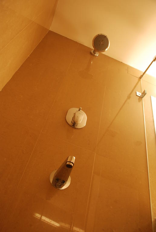 Pla Krishna Inn Tiruchirappalli Oda fotoğraf