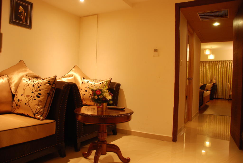 Pla Krishna Inn Tiruchirappalli Oda fotoğraf